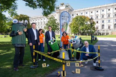 Zum Start der Tour der Trashbusters besuchte Herr Bundesminister Norbert Totschnig den ersten Halt der Tour in Wien. Gemeinsam wurde der &quot;Tatort&quot; untersucht.