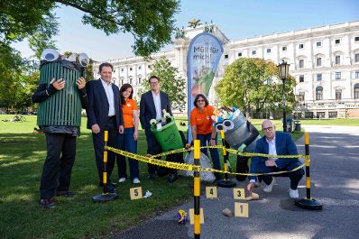 Zum Start der Tour der Trashbusters besuchte Herr Bundesminister Norbert Totschnig den ersten Halt der Tour in Wien. Gemeinsam wurde der &quot;Tatort&quot; untersucht.