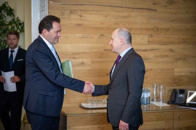 Der ukrainische Botschafter in Wien Dr. Vasyl KHYMYNETS besuchte Bundesminister Norbert Totschnig im Regierungsgeb&auml;ude am Stubenring.