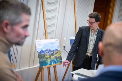 Im Rahmen des Wasseraktiv Fotowettbewerbs 2025 wurden die Gewinnerinnen und Gewinner im Bundesministerium f&uuml;r Land- und Forstwirtschaft, Klima- und Umweltschutz, Regionen und Wasserwirtschaft ausgezeichnet.