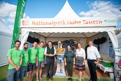 Herr Bundesminister Norbert Totschnig besuchte das ernte.dank.festival am Wiener Heldenplatz.