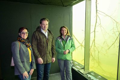 Im schlossORTH Nationalpark machte Bundesminister Norbert Totschnig gemeinsam mit LH-Stv. Stephan Pernkopf einen Rundgang auf der Schlossinsel und besichtigte die neuen Attraktionen.