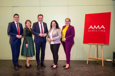 Zum Auftakt der Gr&uuml;nen Woche 2026 in Berlin besuchte Herr Bundesminister Norbert Totschnig den Empfang der AMA in der &ouml;sterreichischen Botschaft in Berlin