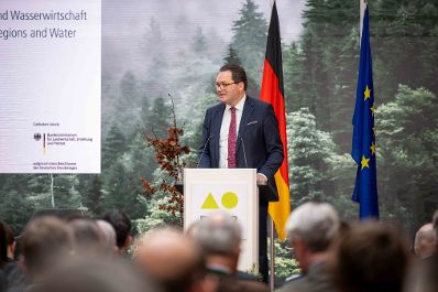 HBM Totschnig beim EU-Symposium des Deutschen Forstwirtschaftsrates im Rahmen der Gr&uuml;nen Woche in Berlin