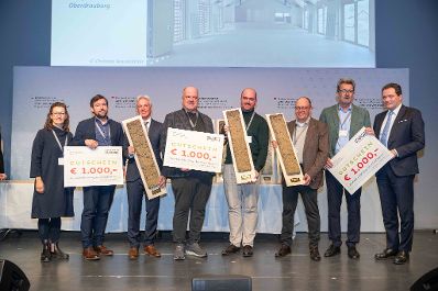 Bodenschutz als Zukunftsaufgabe: Bundesminister Norbert Totschnig zeichnete im Rahmen des ERDREICH-Preis 2026 Pionierprojekte aus.