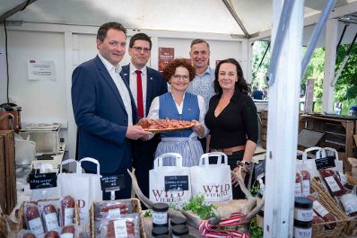 Das GENUSS-FESTIVAL bringt von 8. bis 10. Mai &Ouml;sterreichs kulinarische Vielfalt in den Wiener Stadtpark. Mehr als 100 b&auml;uerliche Direktvermarktungsbetriebe, Lebensmittelmanufakturen und Gastronomiebetriebe pr&auml;sentieren regionale Spezialit&auml;ten aus allen AMA GENUSS REGIONEN.