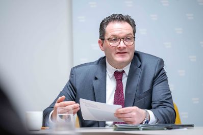 Faire Wettbewerbsbedingungen sind die zentrale Grundlage f&uuml;r eine stabile Lebensmittelversorgung. Das Landwirtschaftsministerium hat deshalb 2022 das, weisungsfreie Fairness-B&uuml;ro eingerichtet. Der Jahresbericht 2025 zeigt, dass rund 500 F&auml;lle bearbeitet wurden.