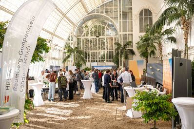 Bundesminister Norbert Totschnig besuchte im Rahmen der Langen Nacht der Forschung die beiden Standorte des BMLUK.