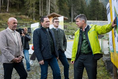 Pressekonferenz und Fachbesichtigung Geschiebemonitoringstation Habach im Pinzgau Land Salzburg im Bild: Landesrat Maxmilian Aigner &amp; Bundesminister Norbert Totschnig Foto: Land Salzburg/LR Aigner/Christian Leopold 16.10.2026