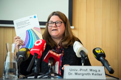 Bundesminister Norbert Totschnig und Landeshauptmann Anton Mattle: &Ouml;sterreich startet bundesweites Monitoring f&uuml;r Bergst&uuml;rze und Gro&szlig;rutschungen.