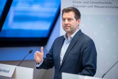 Bei der Pressekonferenz im Regierungsgeb&auml;ude am Stubenring wurde von den Koalitionspartnern die Verordnung zum Wasserentnahmeregister vorgestellt