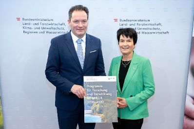 Mit dem Programm f&uuml;r &bdquo;Forschung und Entwicklung 2026-2030&ldquo; werden aktuelle Schwerpunkte f&uuml;r eine praxisnahe und wirkungsorientierte Ressortforschung gesetzt. Im Fokus stehen Themen wie Klimawandelanpassung, Kreislaufwirtschaft oder Ern&auml;hrungssicherheit.