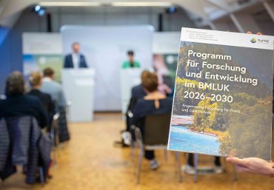 Mit dem Programm f&uuml;r &bdquo;Forschung und Entwicklung 2026-2030&ldquo; werden aktuelle Schwerpunkte f&uuml;r eine praxisnahe und wirkungsorientierte Ressortforschung gesetzt. Im Fokus stehen Themen wie Klimawandelanpassung, Kreislaufwirtschaft oder Ern&auml;hrungssicherheit.