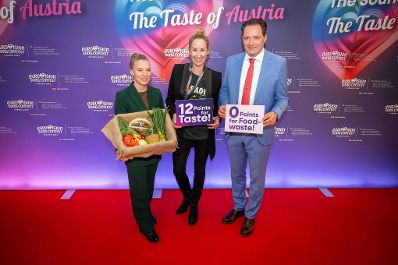 Im Rahmen des Eurovision Song Contest lud Bundesminister Norbert Totschnig zum Side-Event &bdquo;The Sound of Europe, the Taste of Austria&ldquo; ins Landwirtschaftsministerium am Stubenring internationale G&auml;ste sowie Delegationen der teilnehmenden Nationen ein.