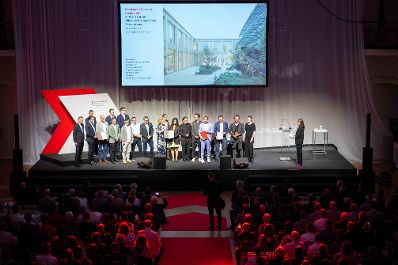 Mit dem neuen &Ouml;sterreichischen Staatspreis Holzbau erh&auml;lt der Holzbau erstmals eine nationale B&uuml;hne. Die Verleihung fand am 28. Mail 2026 in Wien statt.