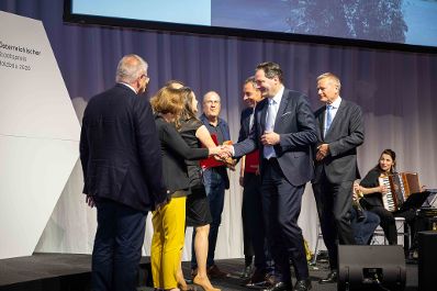 Mit dem neuen &Ouml;sterreichischen Staatspreis Holzbau erh&auml;lt der Holzbau erstmals eine nationale B&uuml;hne. Die Verleihung fand am 28. Mail 2026 in Wien statt.
