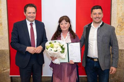 Herr Bundesminister Totschnig bei der Verleihung des Berufstitel "&Ouml;konomierat" im Marmorsaal des Regierungsgeb&auml;udes am Stubenring.