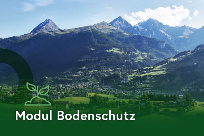 Landschaft mit Bergen und Text Modul Bodenschutz