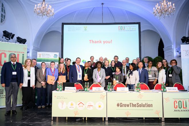 Gruppenfoto der Organisator:innen