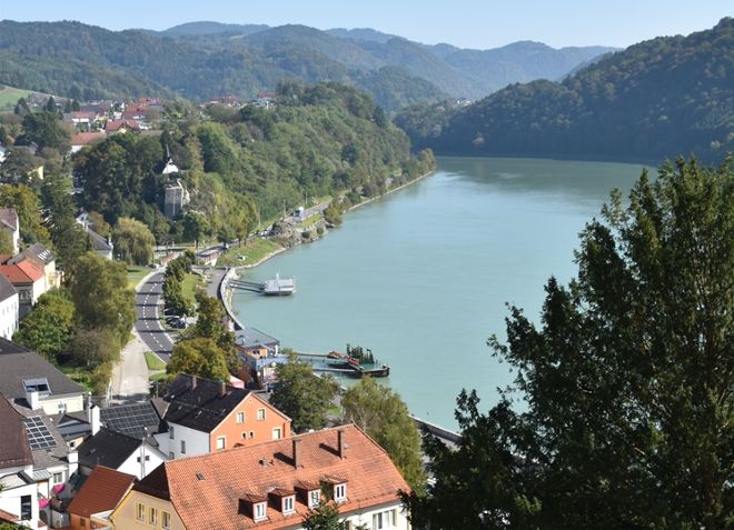Donau bei Grein